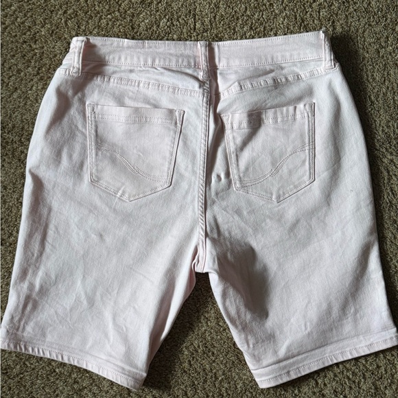 Croft & Barrow Pink Bermuda Shorts - Picture 3 of 3